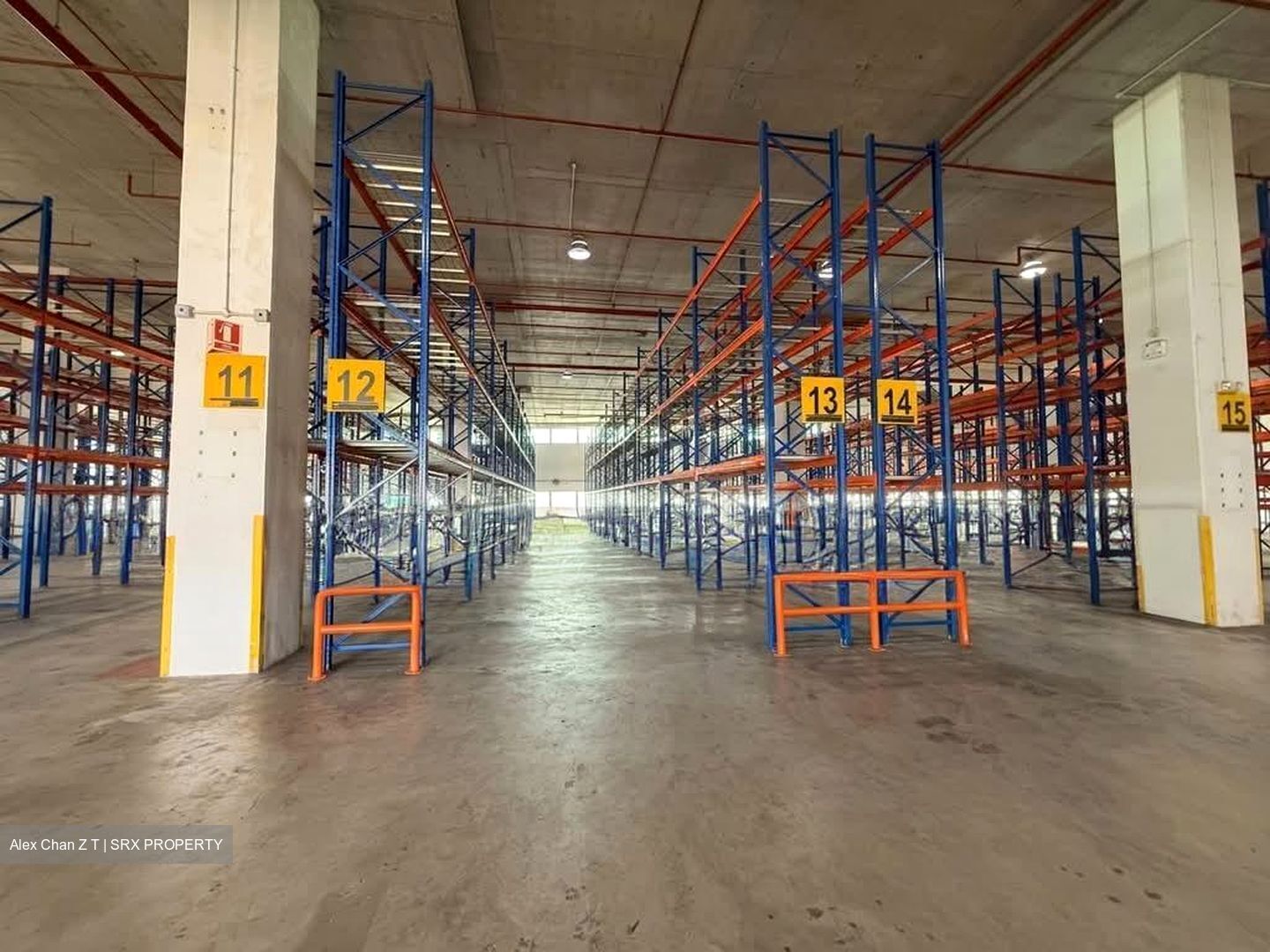 Simei MRT (D18), Warehouse #578704471